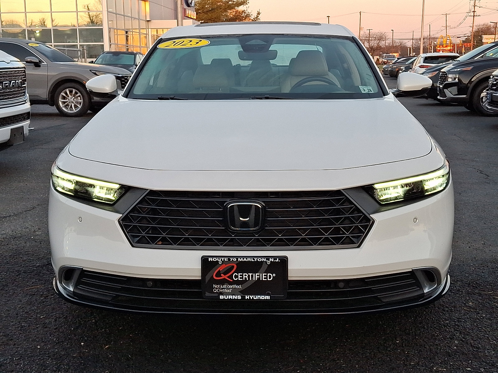 Used 2023 Honda Accord Touring image 2