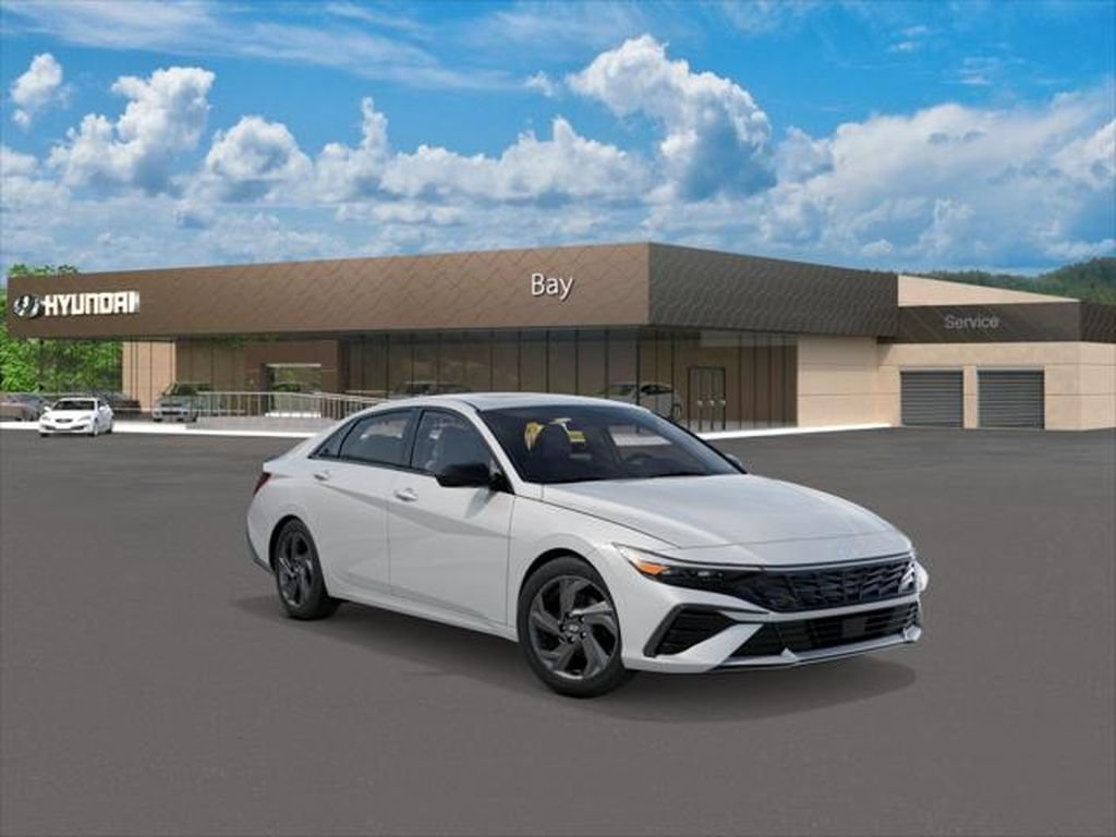 New 2026 Hyundai Elantra SEL Sport FWD image 2