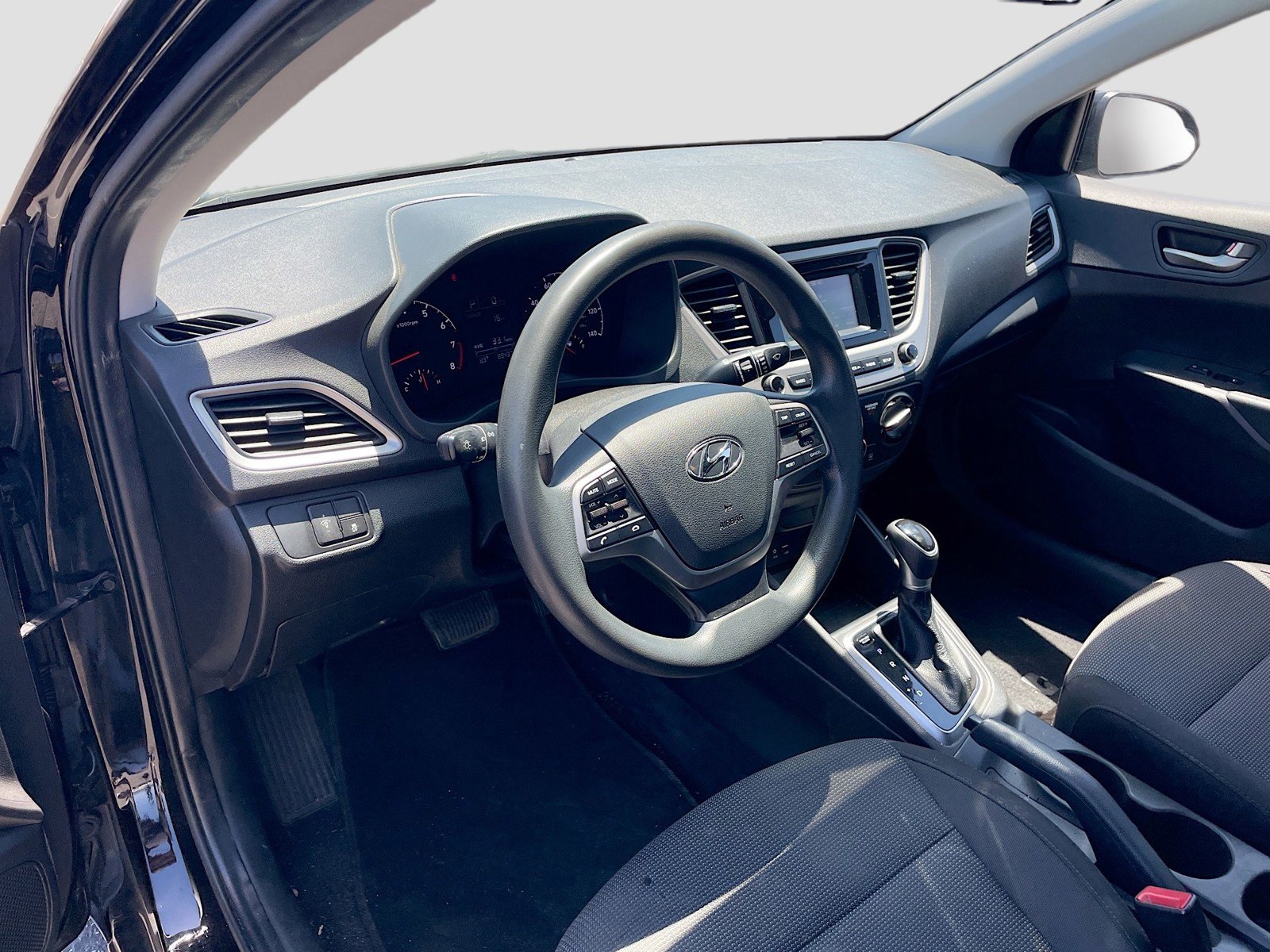 Used 2020 Hyundai Accent SE FWD image 7