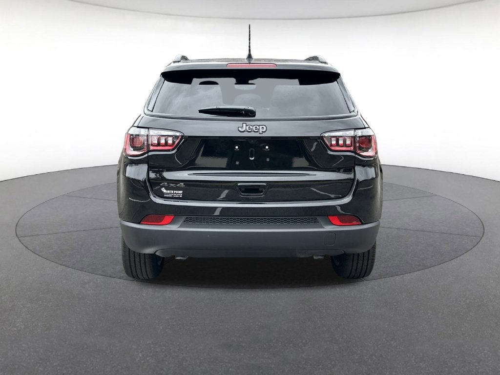 New 2026 Jeep Compass Latitude AWD/4WD image 4