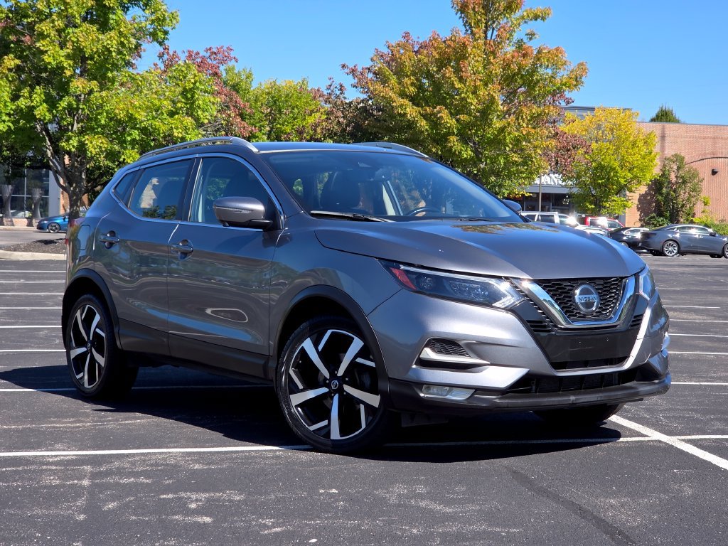 Used 2021 Nissan Rogue Sport SL w/ Premium Package AWD/4WD image 2
