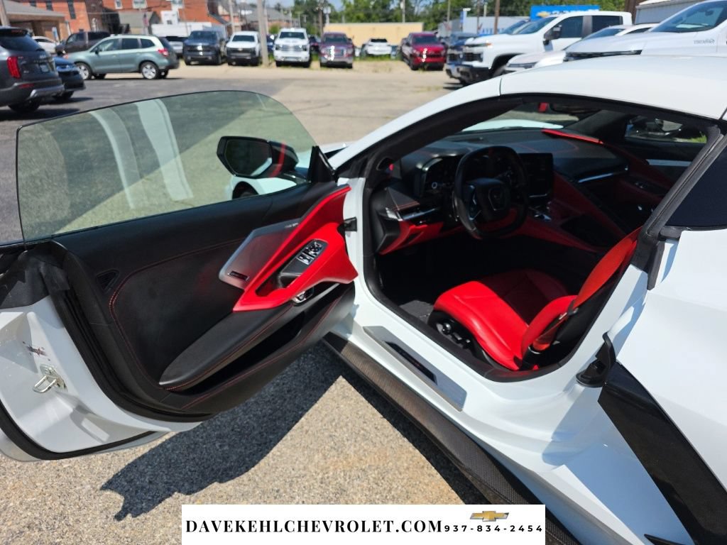 Used 2020 Chevrolet Corvette Stingray Premium Cpe w/ 3LT Preferred Equipment Group RWD image 19