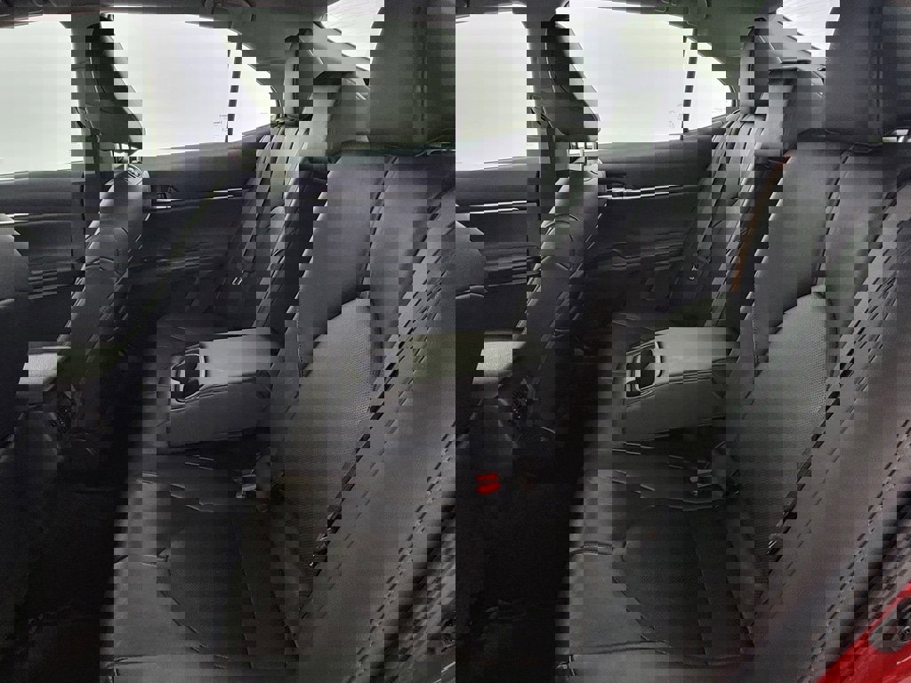 Used 2020 Toyota Camry XLE image 13