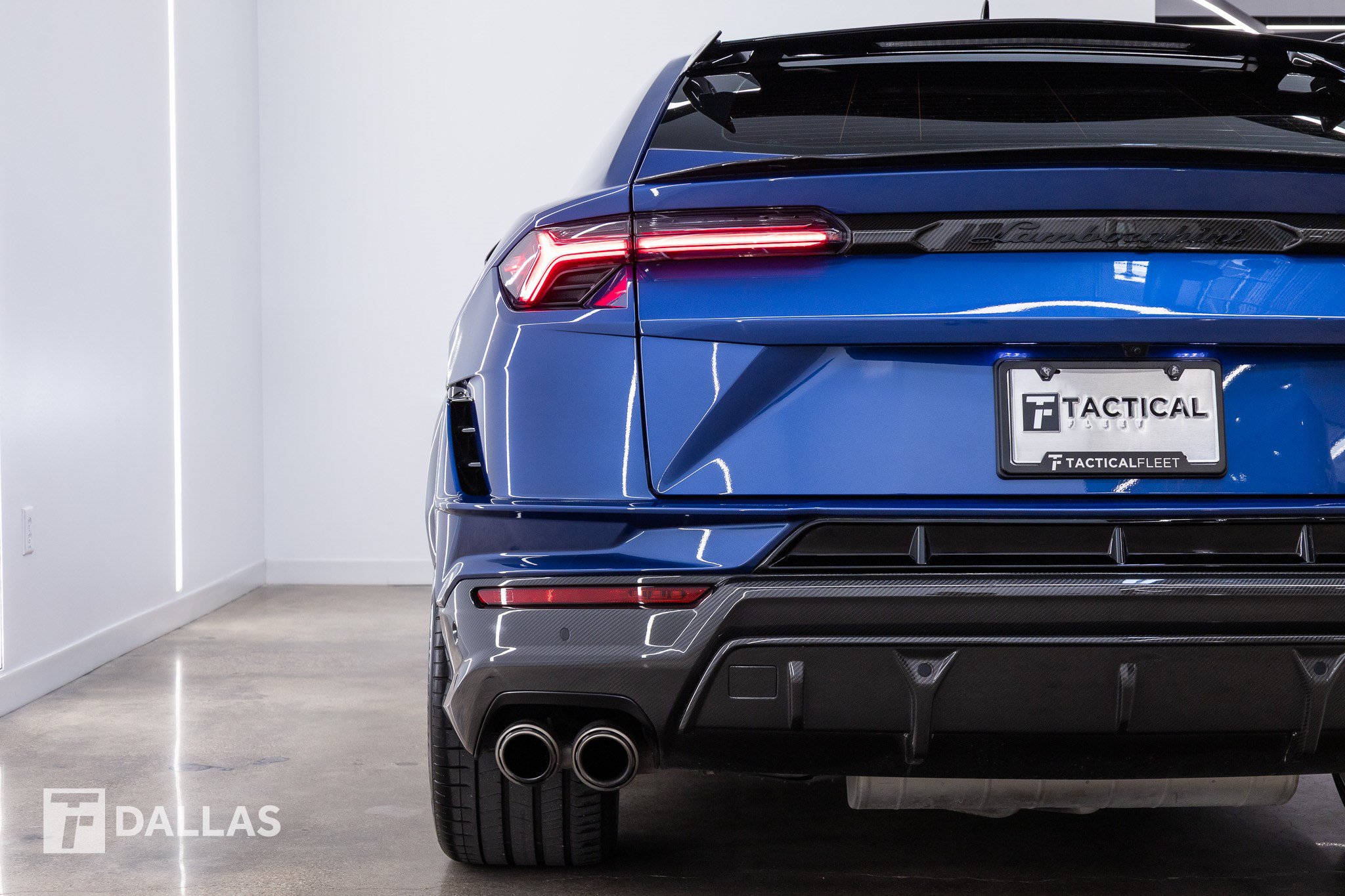 Used 2023 Lamborghini Urus Performante AWD/4WD image 11