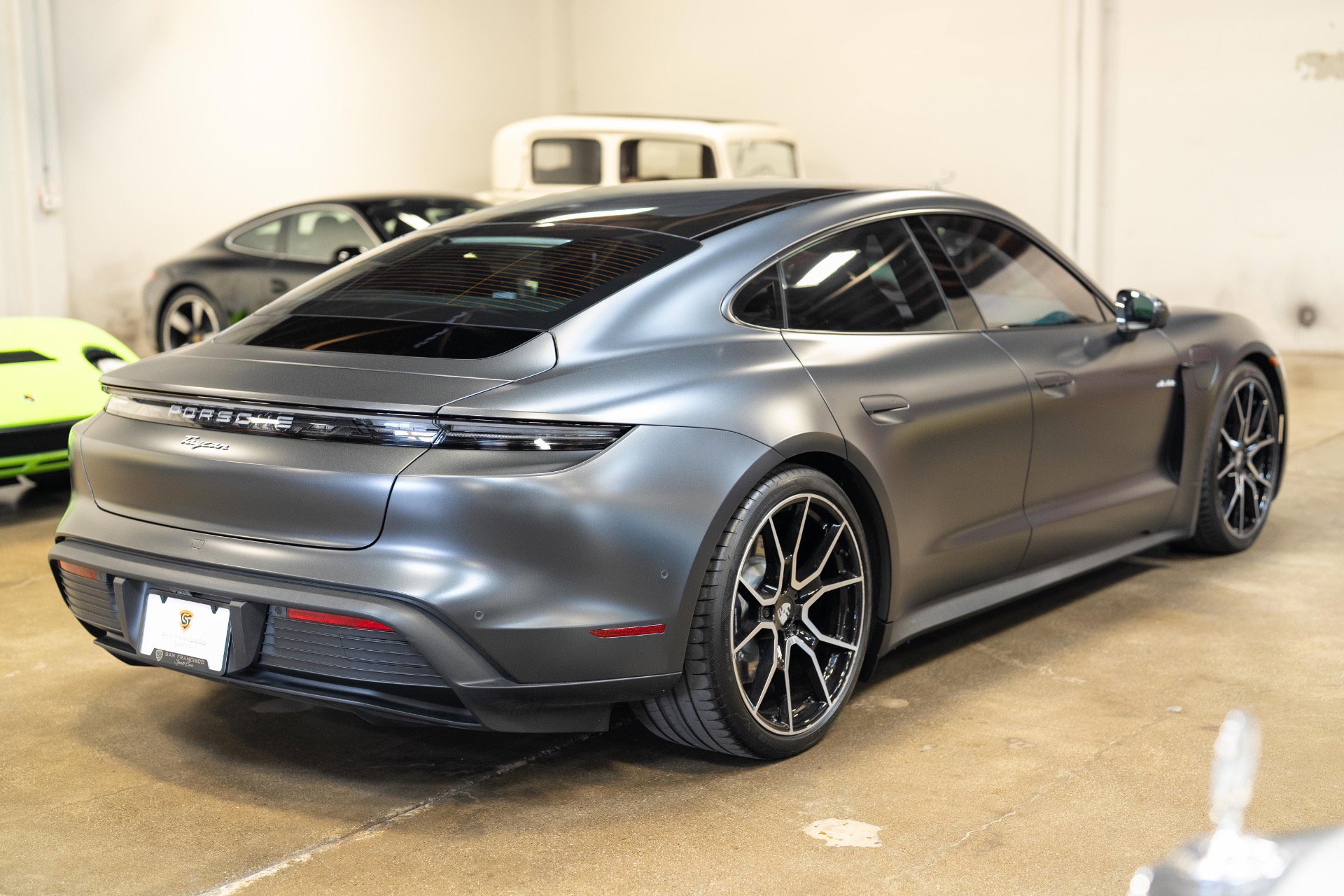 Used 2025 Porsche Taycan RWD image 12