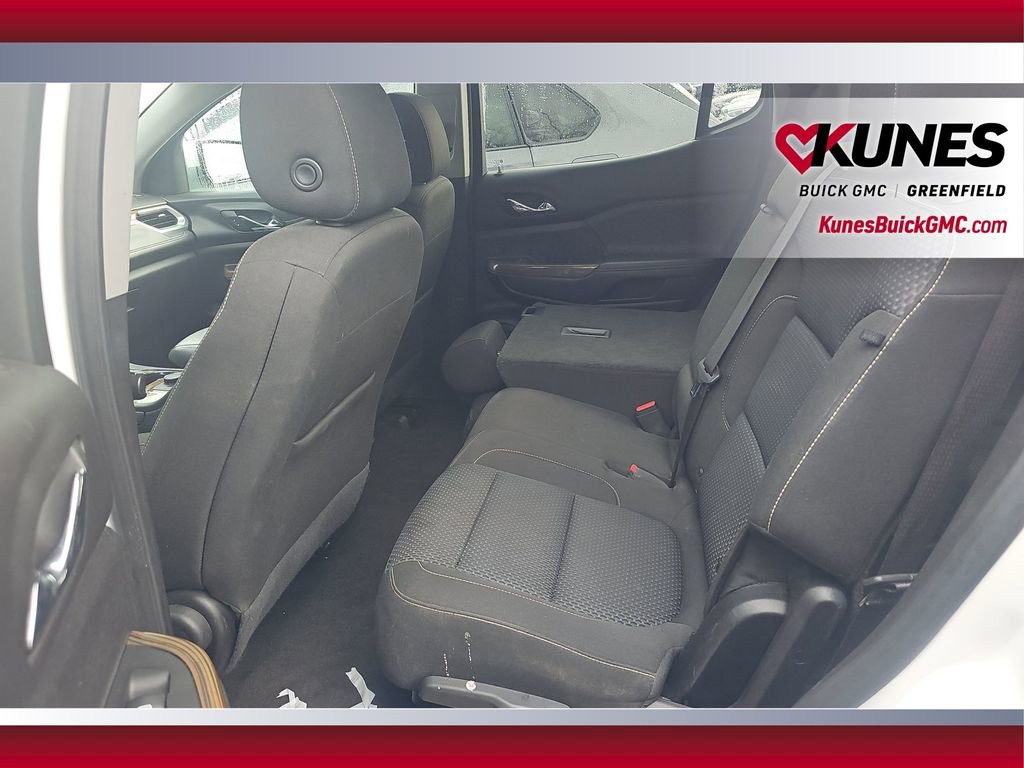 Used 2023 GMC Acadia SLE FWD image 26