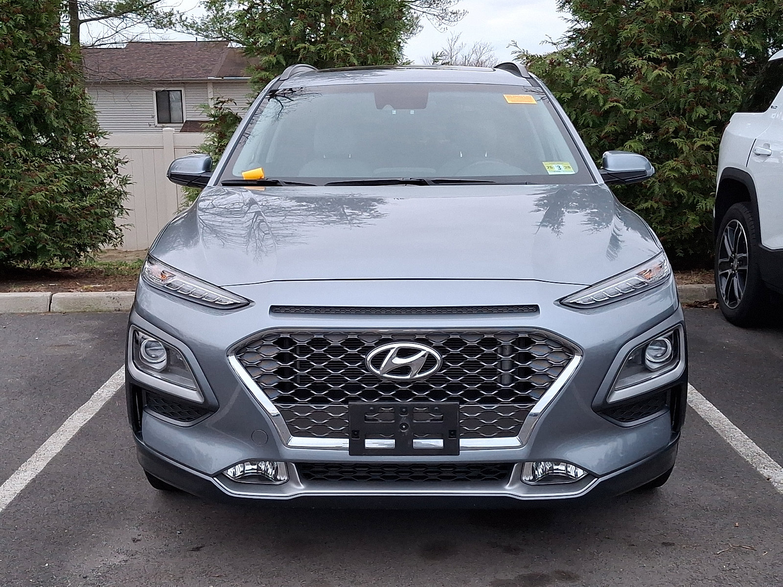 Used 2021 Hyundai Kona Limited w/ Cargo Package image 3