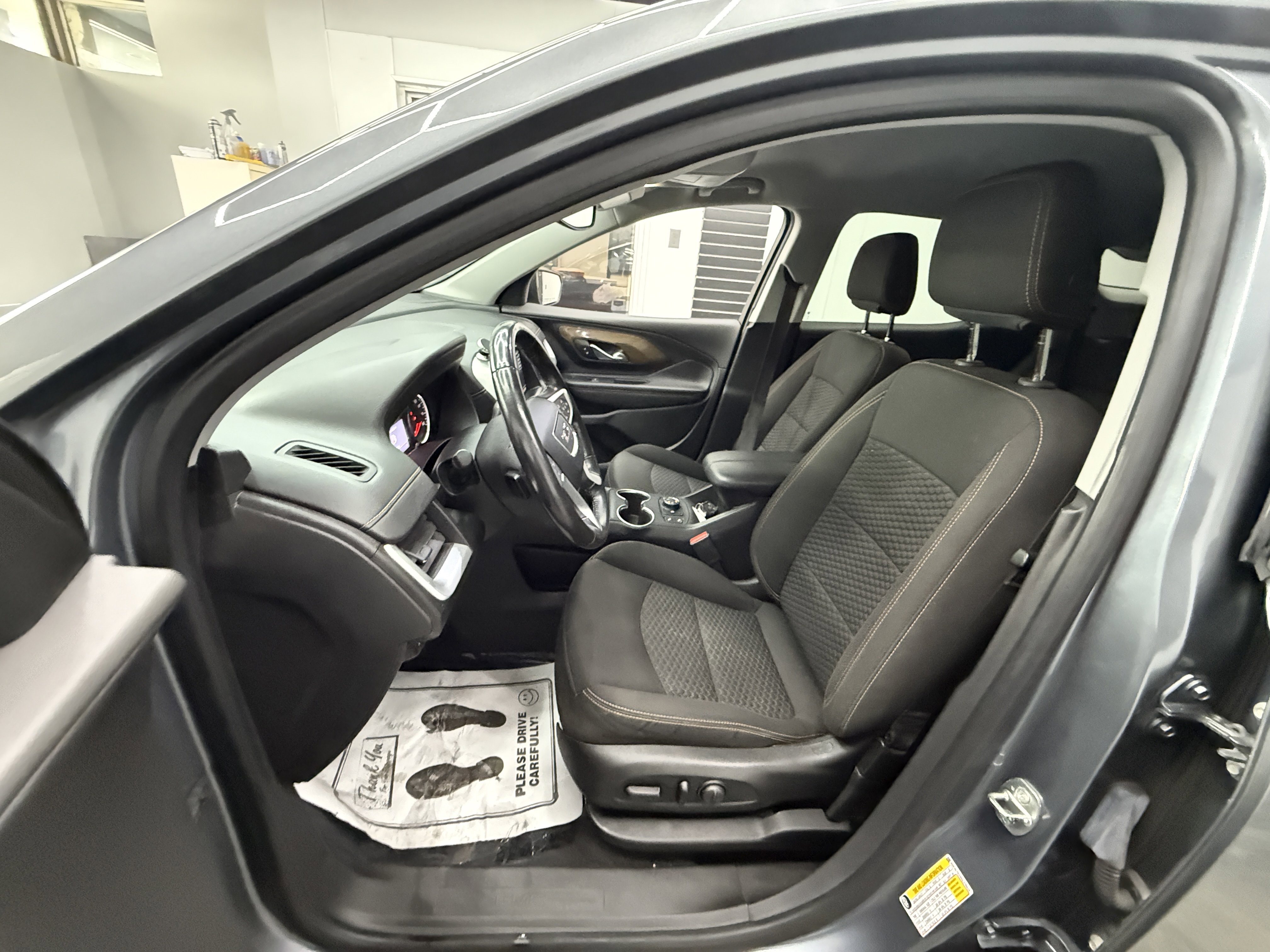 Used 2019 GMC Terrain SLE w/ Driver Convenience Package image 11