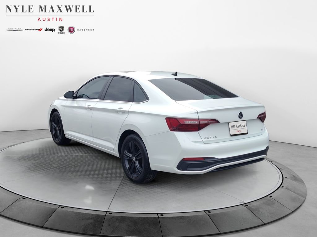 Used 2023 Volkswagen Jetta SE w/ Panoramic Sunroof Package image 14