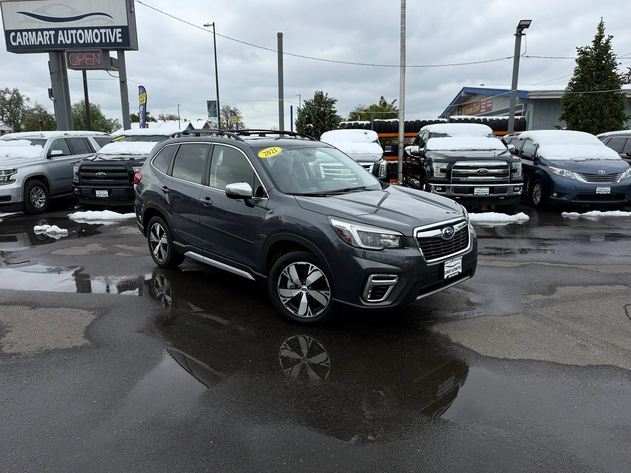 Used 2021 Subaru Forester Touring AWD/4WD image 2