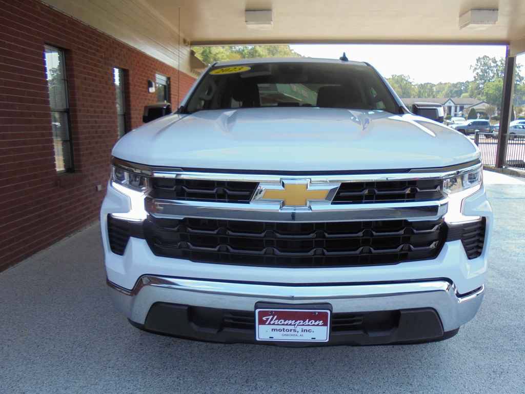 Used 2023 Chevrolet Silverado 1500 LT RWD image 3