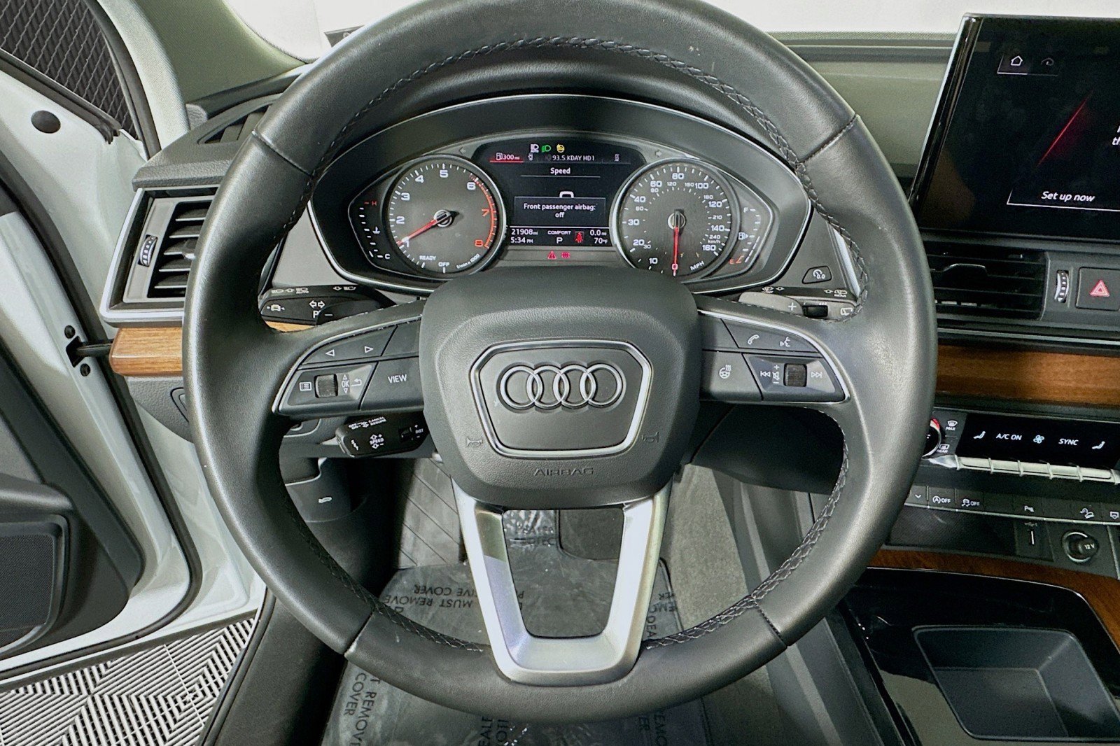 Used 2023 Audi Q5 2.0T Premium w/ Convenience Package image 19