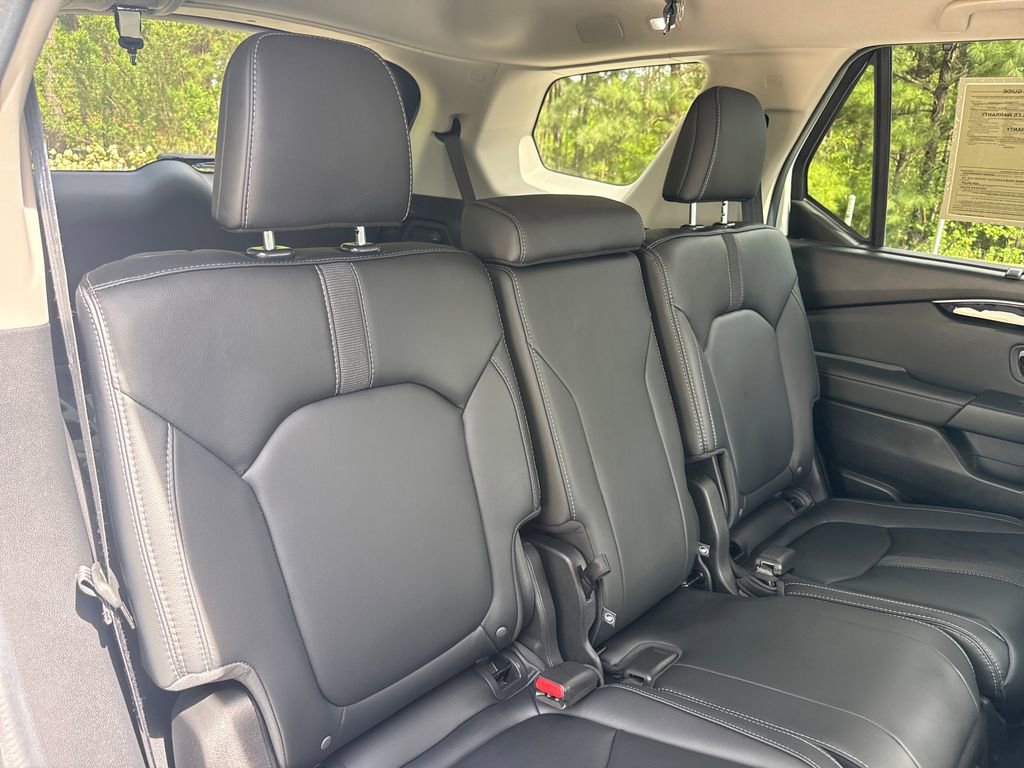 Certified 2025 Honda Pilot EX-L image 29