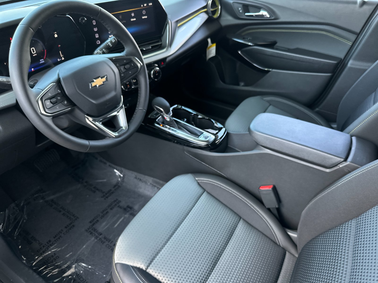 New 2026 Chevrolet Trax LT w/ LT Convenience Package FWD image 10