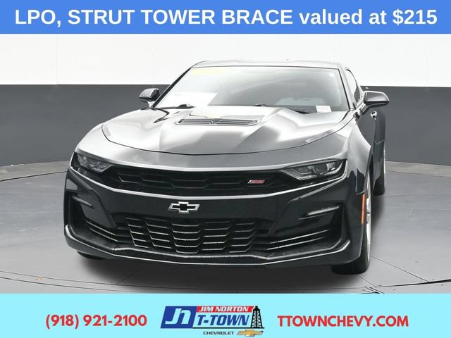Used 2019 Chevrolet Camaro SS RWD image 2