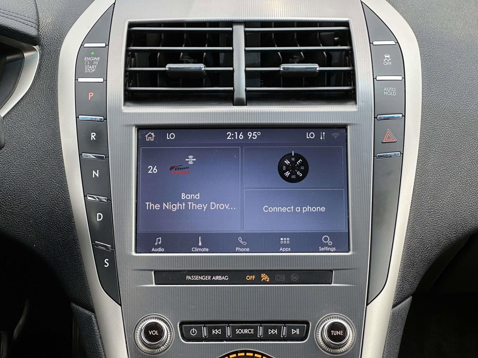 Used 2020 Lincoln MKZ AWD image 17