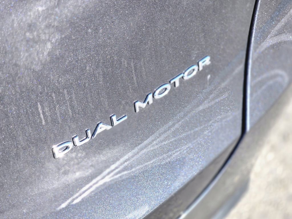 Used 2025 Tesla Model Y Long Range image 7