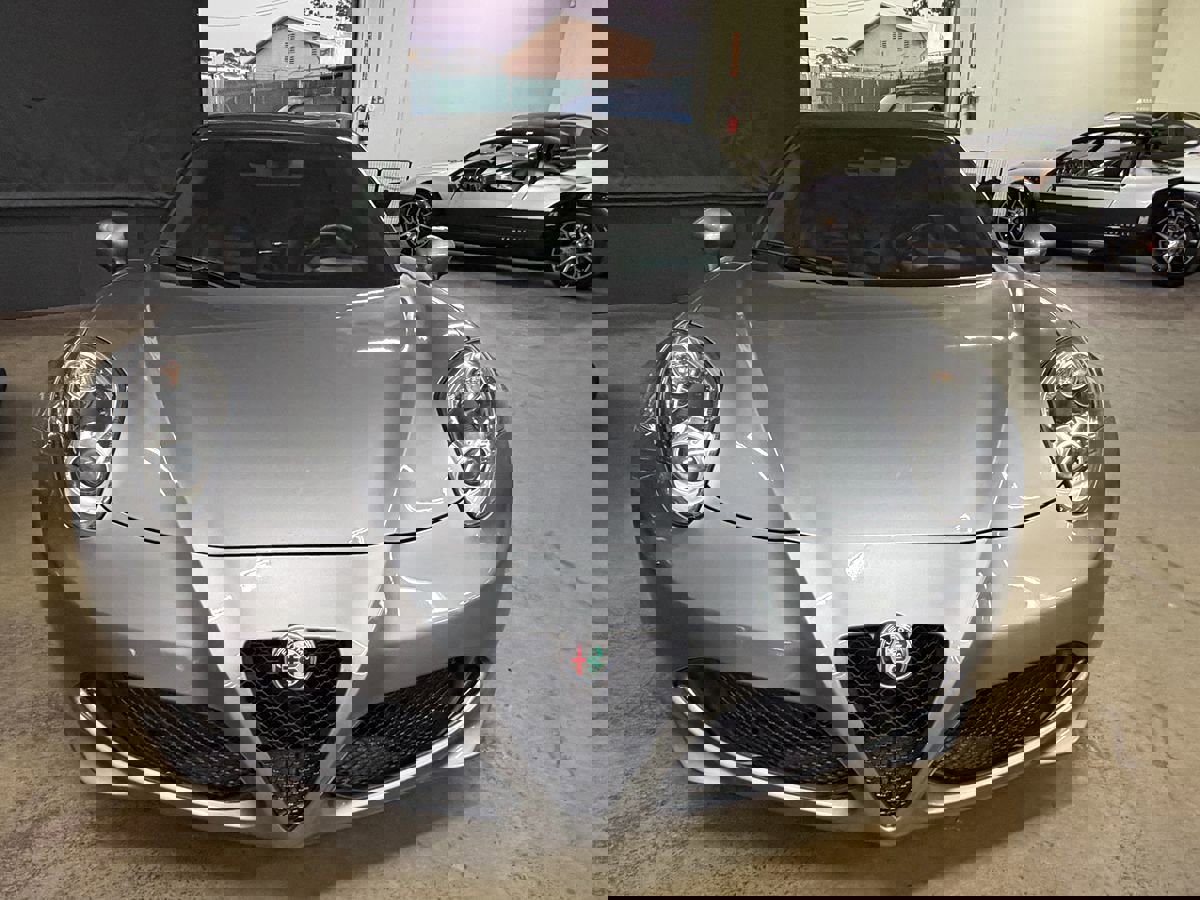 Used 2018 Alfa Romeo 4C Spider w/ Convenience Group - Spider image 6