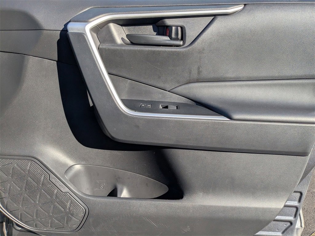 Used 2024 Toyota RAV4 LE image 34