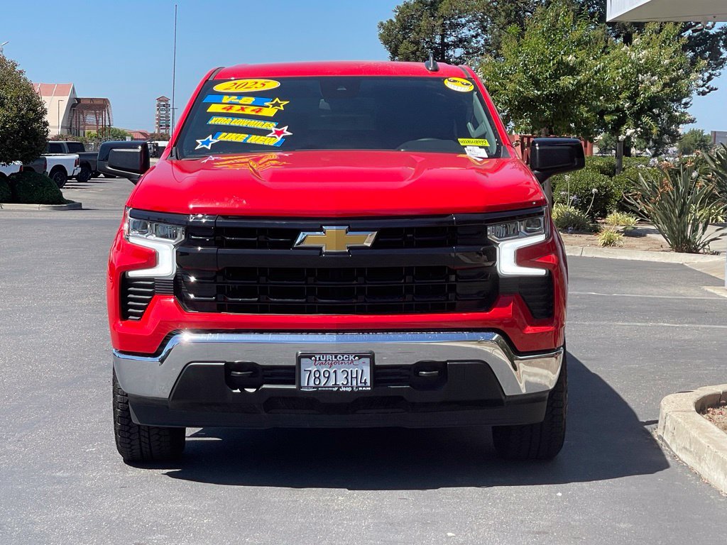Used 2025 Chevrolet Silverado 1500 LT AWD/4WD image 2