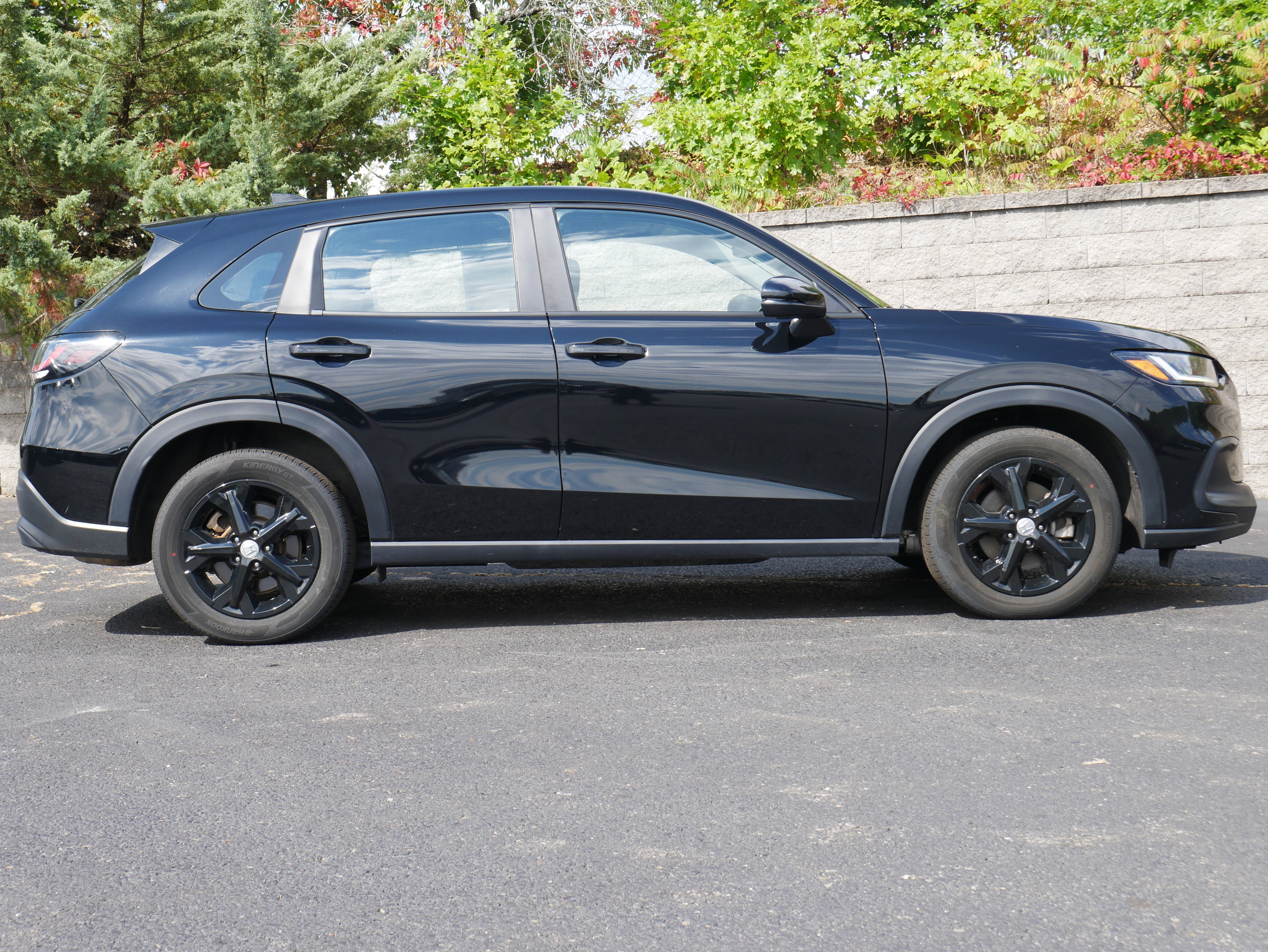 Used 2024 Honda HR-V LX image 8