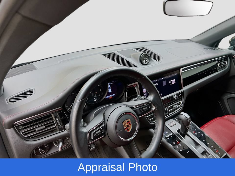 Certified 2023 Porsche Macan AWD/4WD image 4