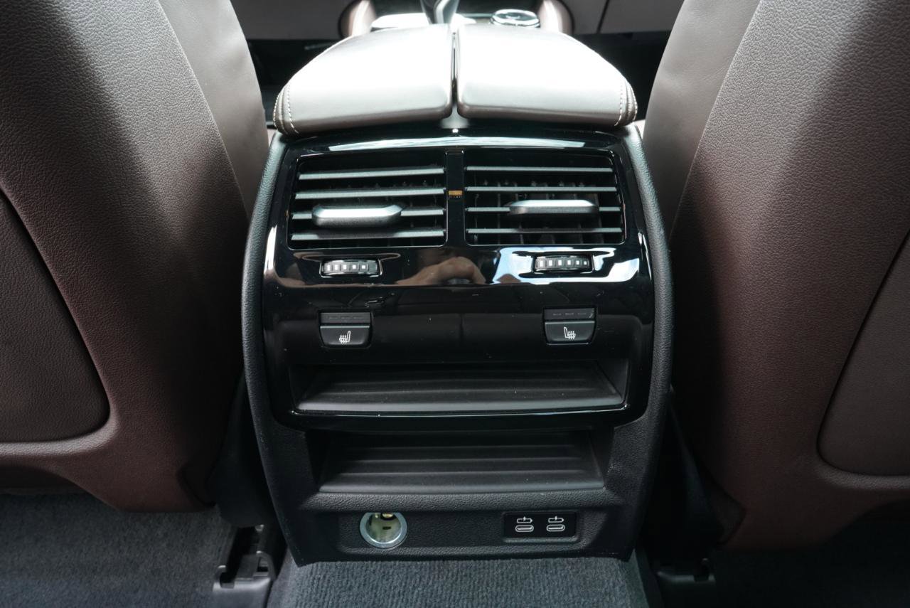 Used 2023 BMW M550i xDrive w/ Executive Package AWD/4WD image 47