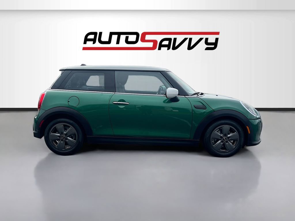 Used 2023 MINI Cooper 2-Door Hardtop image 8