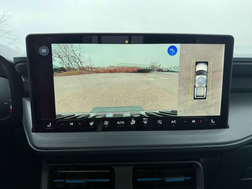 New 2025 Ford Maverick Lobo image 47