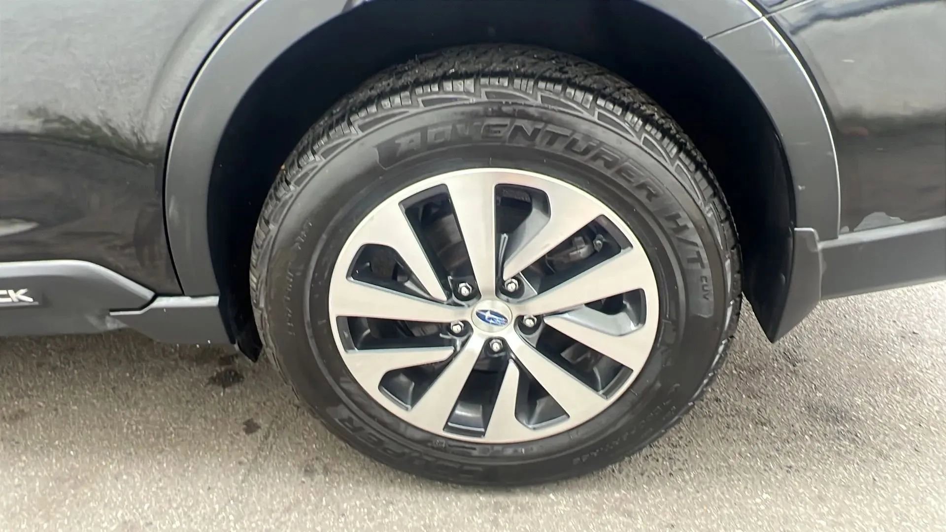 Used 2020 Subaru Outback Premium image 10