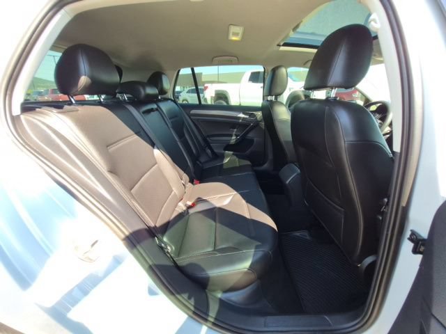Used 2020 Volkswagen Golf 4-Door FWD image 14