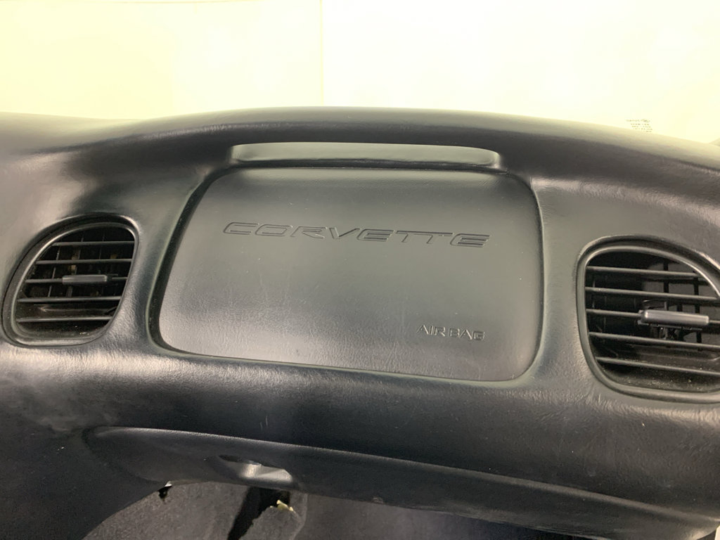 Used 1999 Chevrolet Corvette Convertible w/ Memory Pkg image 31