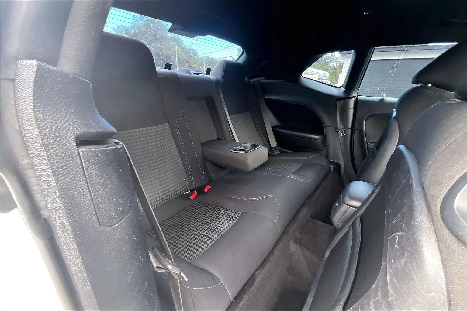 Used 2019 Dodge Challenger SXT RWD image 28