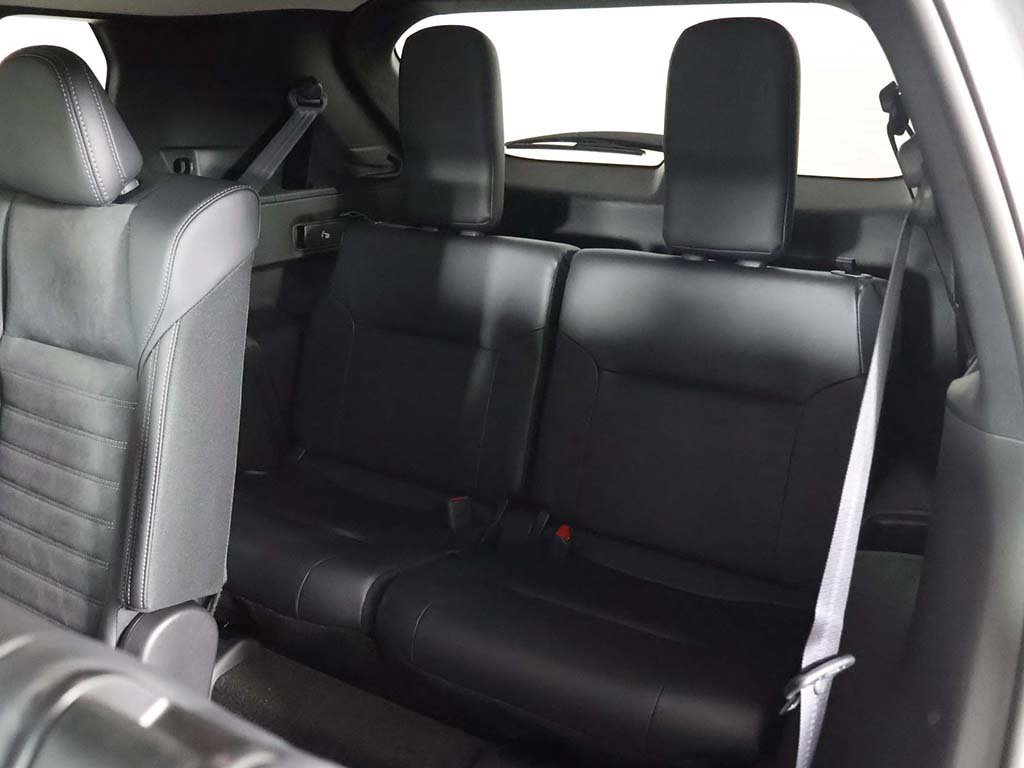 New 2025 Mitsubishi Outlander SE image 40