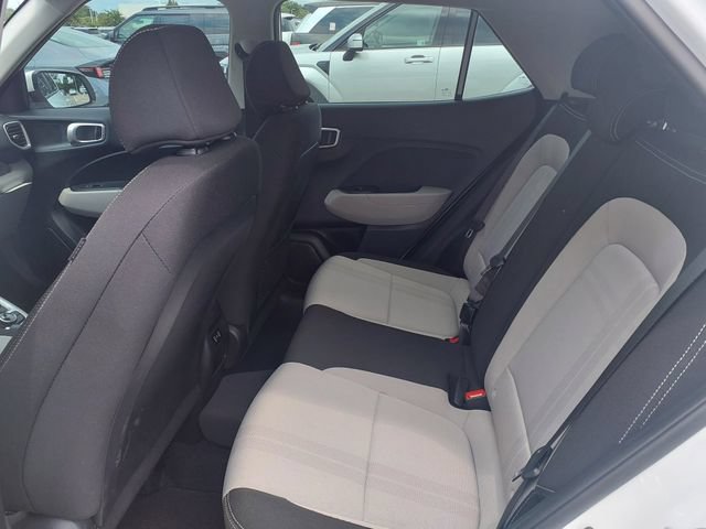 Certified 2025 Hyundai Venue SEL FWD image 11