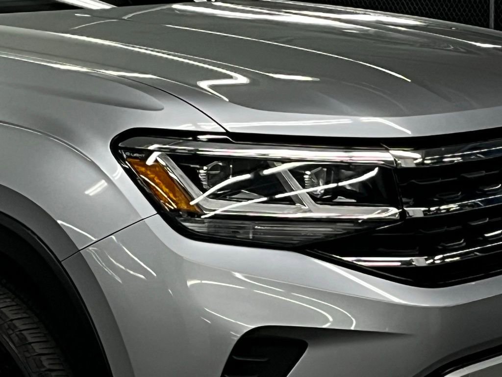 Used 2023 Volkswagen Atlas Cross Sport SE w/ Panoramic Sunroof Package image 44