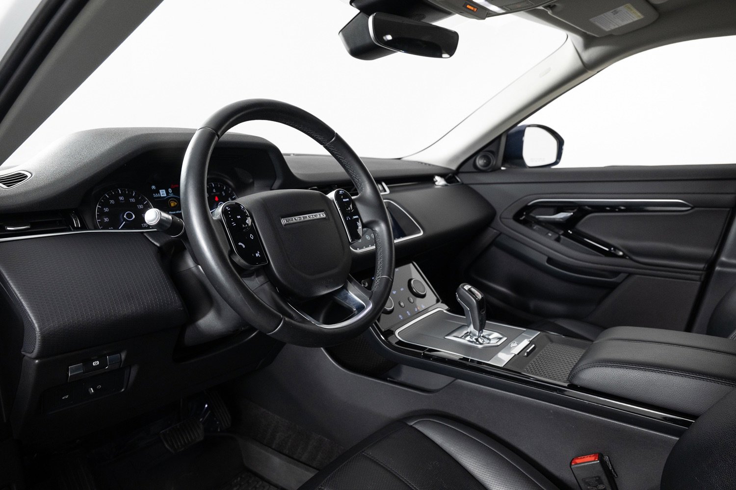 Used 2020 Land Rover Range Rover Evoque S image 12