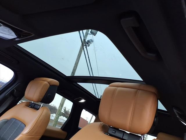 Used 2019 Land Rover Range Rover Sport HSE Dynamic image 13