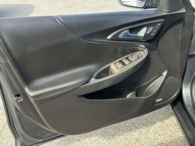 Used 2017 Chevrolet Malibu Premier w/ Premier Sun and Wheel Package image 16