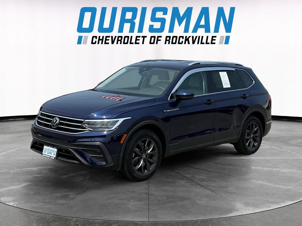 Used 2022 Volkswagen Tiguan SE FWD image 2