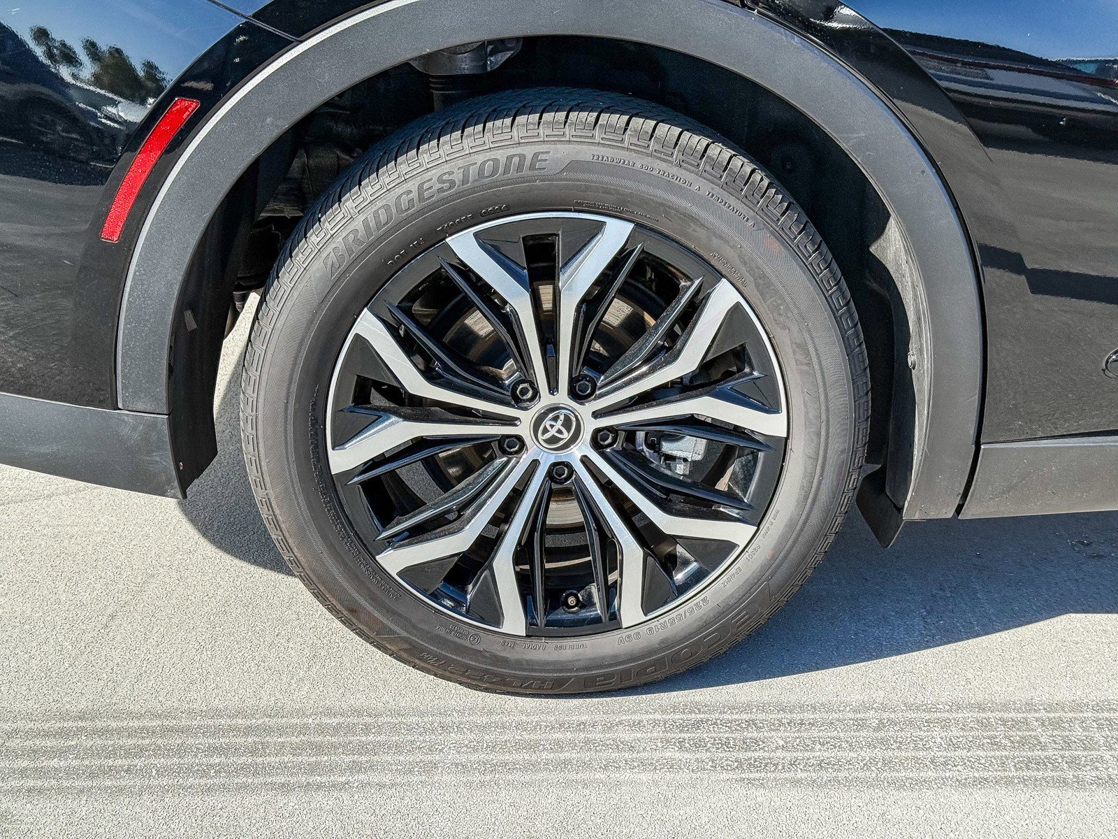 Used 2024 Toyota Crown Limited image 12