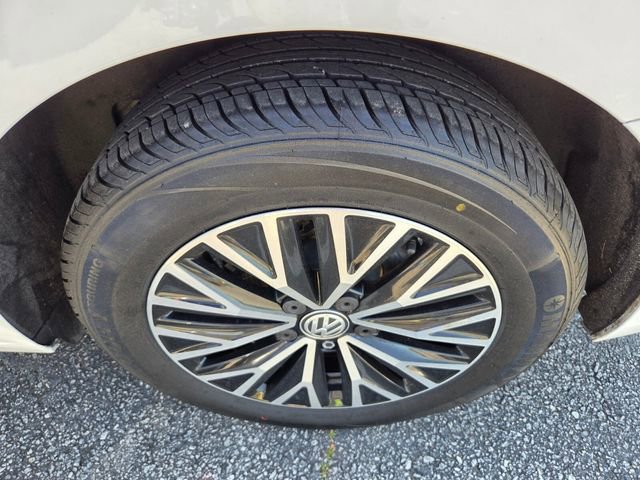 Used 2021 Volkswagen Jetta S w/ Driver Assistance Package image 9