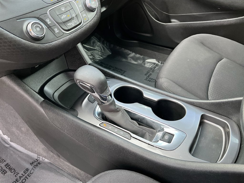 Used 2025 Chevrolet Malibu LS FWD image 17