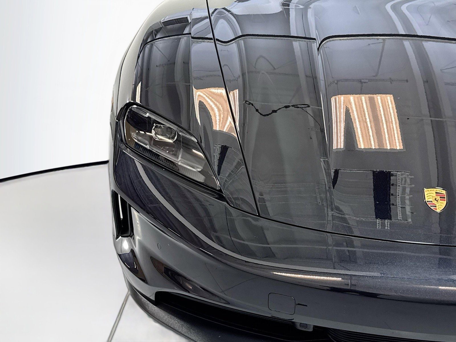 Certified 2025 Porsche Taycan image 26