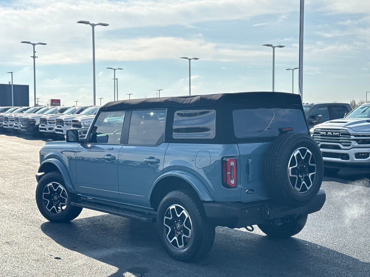 Used 2023 Ford Bronco Outer Banks image 5