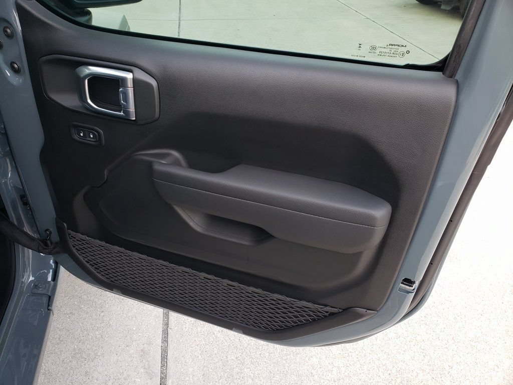 New 2026 Jeep Wrangler Sport AWD/4WD image 9