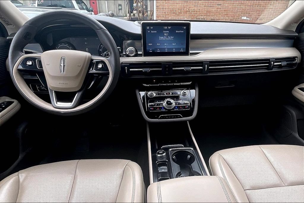 Used 2021 Lincoln Corsair AWD w/ Equipment Group 101A image 14