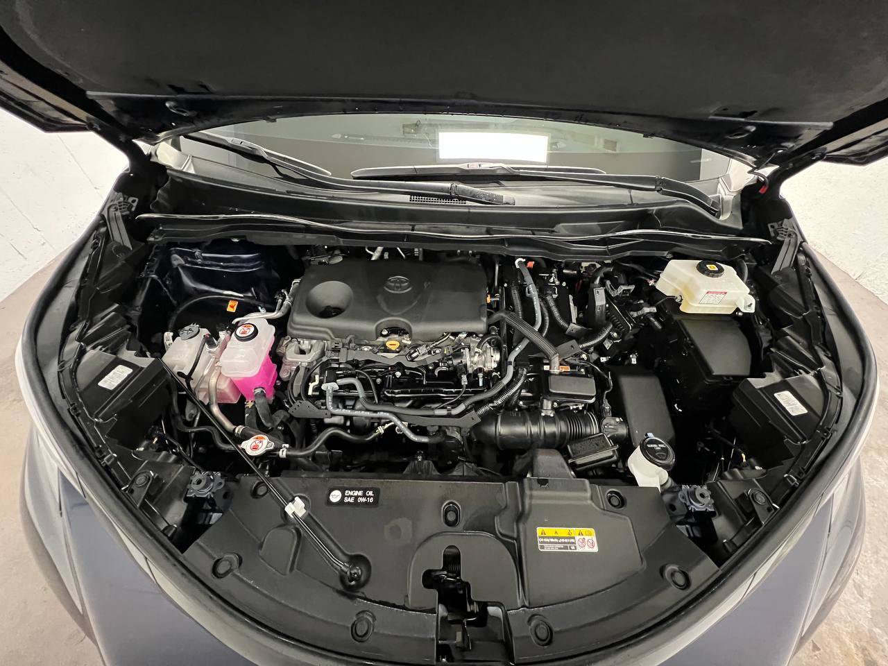 Used 2025 Toyota Sienna XSE w/ XSE Premium Package FWD image 30