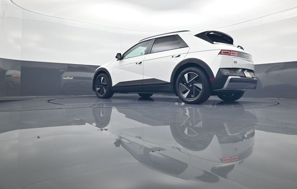 New 2025 Hyundai Ioniq 5 SEL image 27