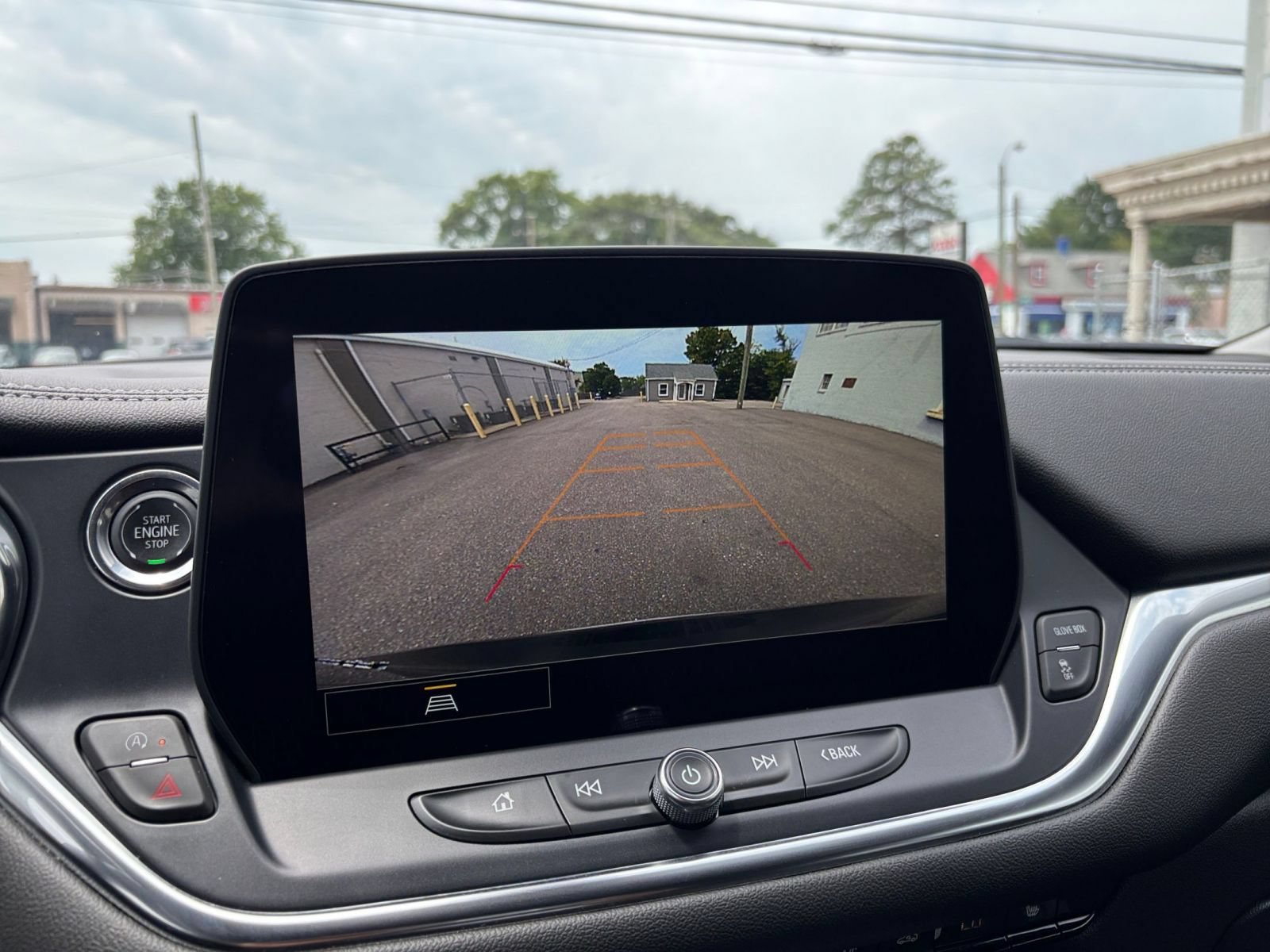 Used 2025 Chevrolet Blazer LT FWD image 24